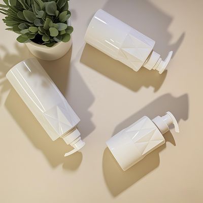 Стеклянная форма PET косметическая бутылка с пресс-насосом и индивидуальным логотипом 5000 штук MOQ 15-35 дней доставка