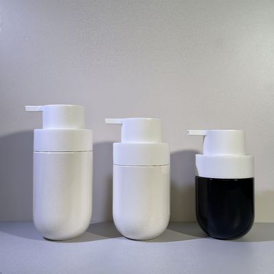 Толстая круглая форма ПЭТ косметическая бутылка с помпой и шелкографией пользовательского цвета для упаковки косметики